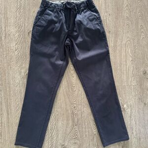 Suitsupply chinos. Fits men approximately 69-70 inches tall (30x30). Color navy